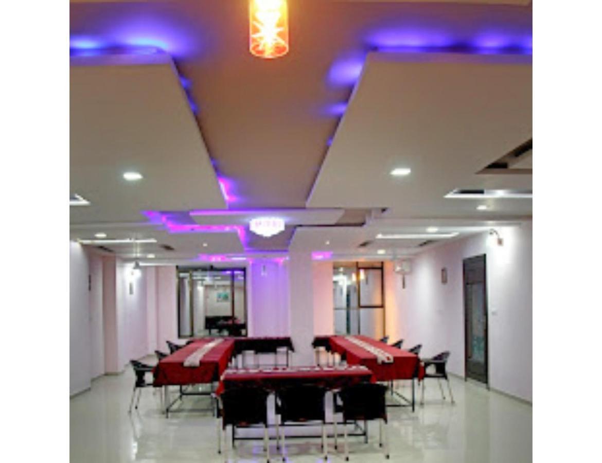 Hotel Shivam Fort View, Chittorgarh エクステリア 写真